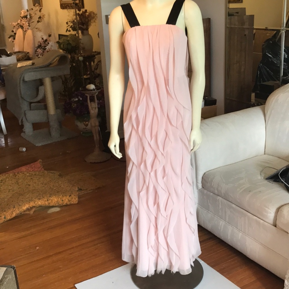 Vera Wang White Label Ruffled Gown - Size 4